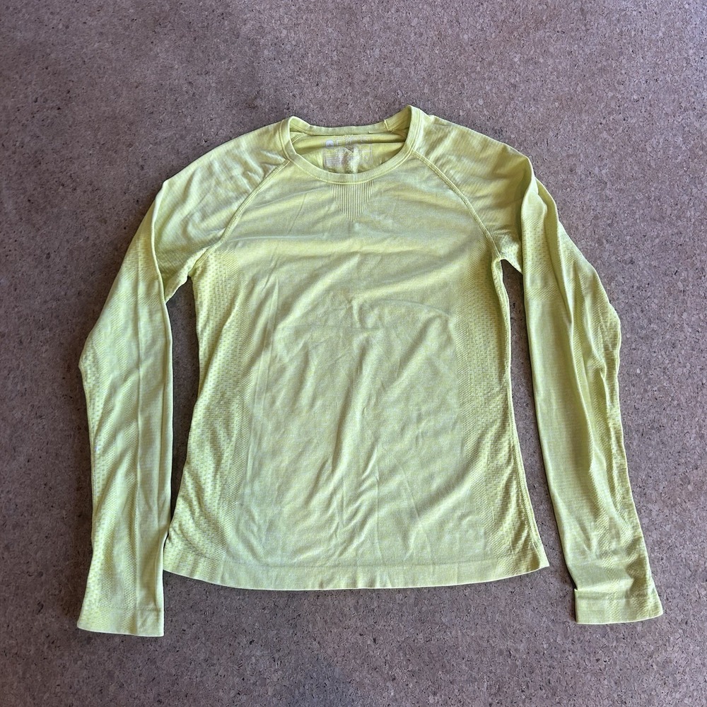 FIGS Salta Seamless Long Sleeve Underscrub Top Womens S Neon Yellow Base Layer